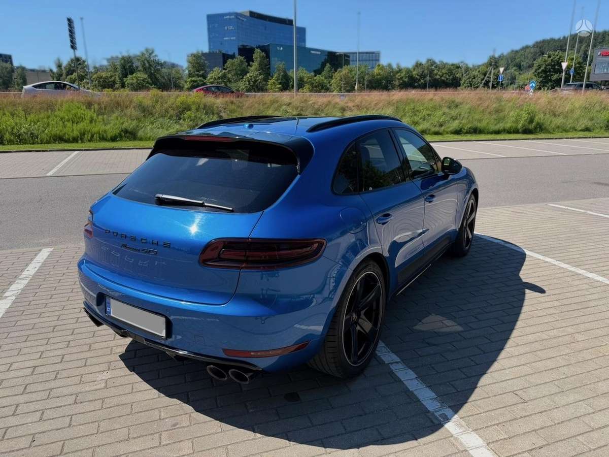Porsche Macan - 5