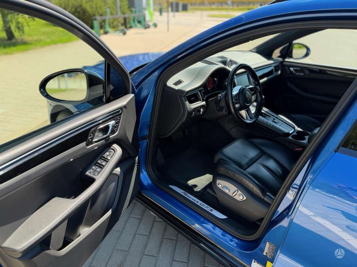 Porsche Macan - 10