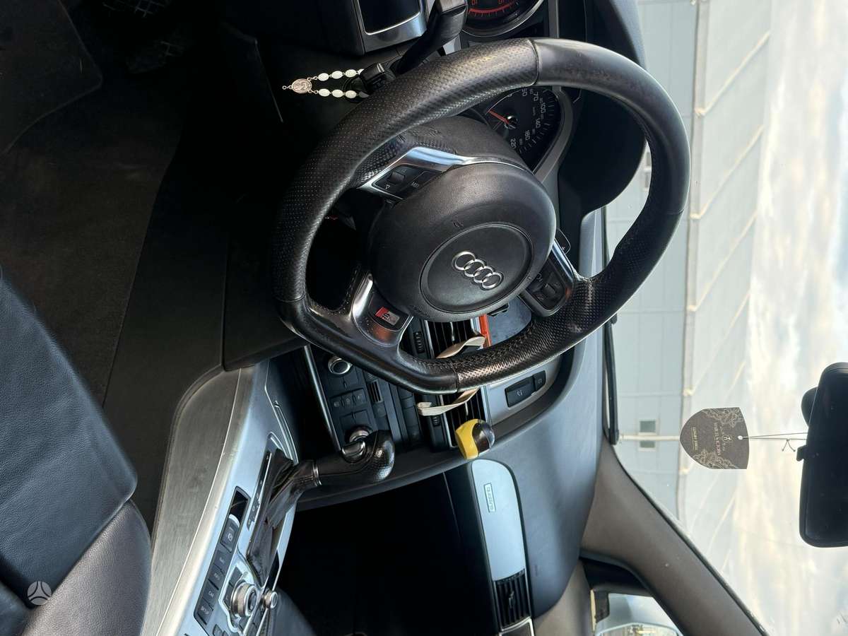 Audi A6, 3.0 l., wagon