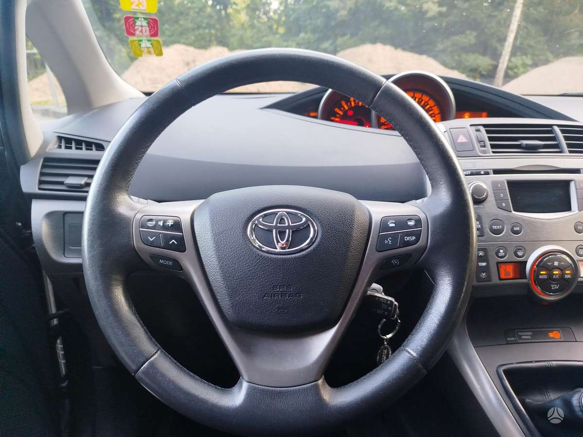 Toyota Verso - 11