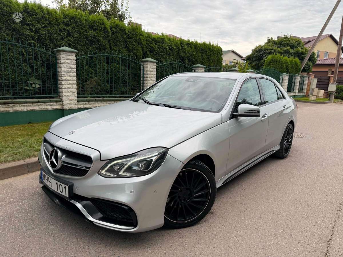 Mercedes-Benz E400, 3.5 l., Седан