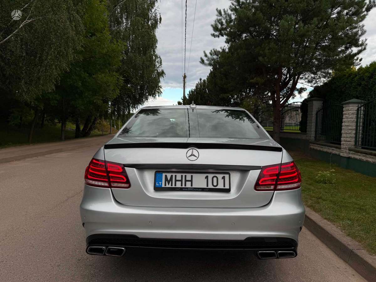 Mercedes-Benz E400, 3.5 l., Седан