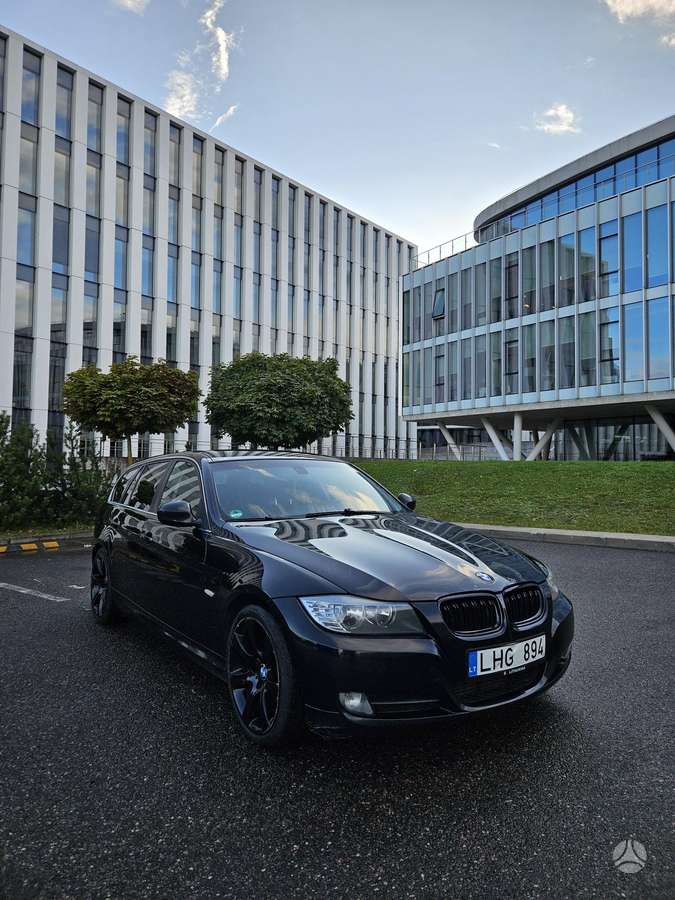 BMW 325, 3.0 l., wagon