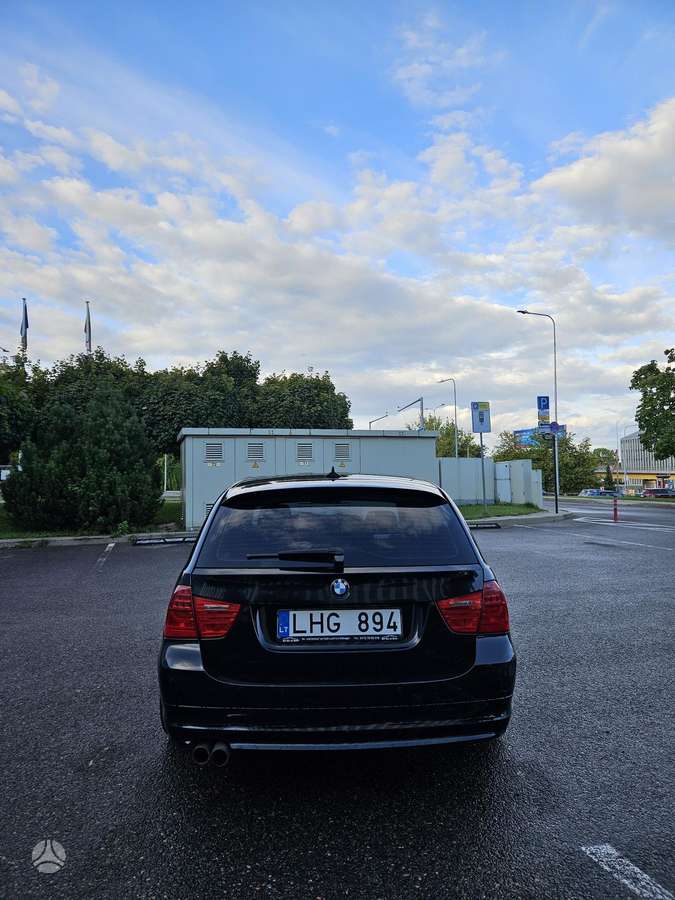 BMW 325, 3.0 l., wagon