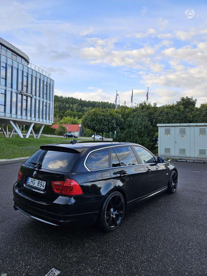 BMW 325, 3.0 l., wagon