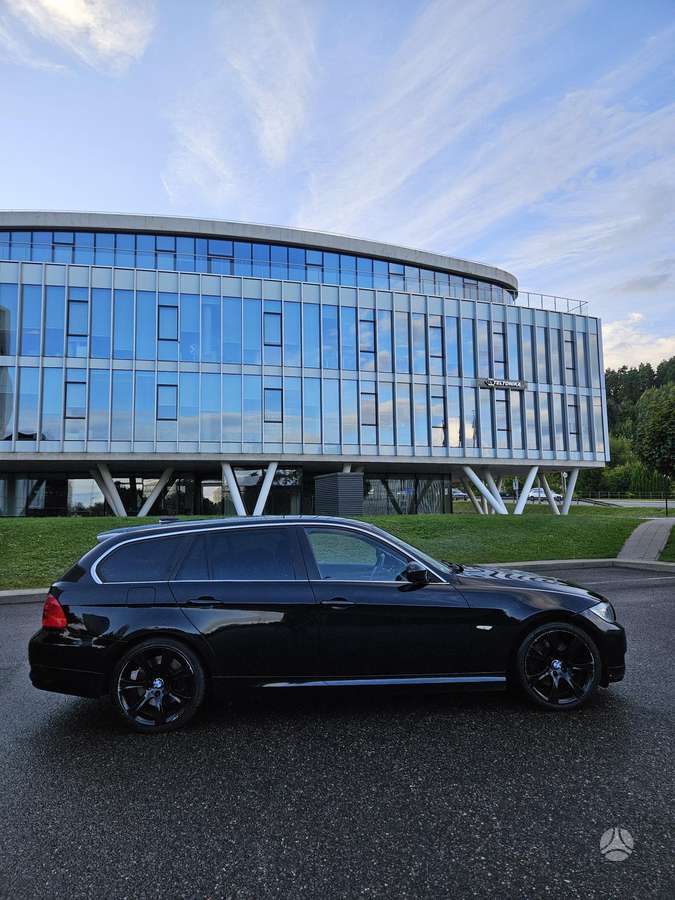 BMW 325, 3.0 l., Универсал