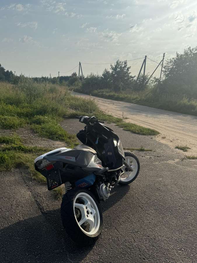 Yamaha Aerox, мотороллеры / мопеды