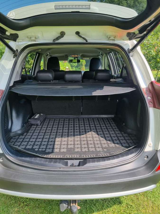 Toyota RAV4 - 11