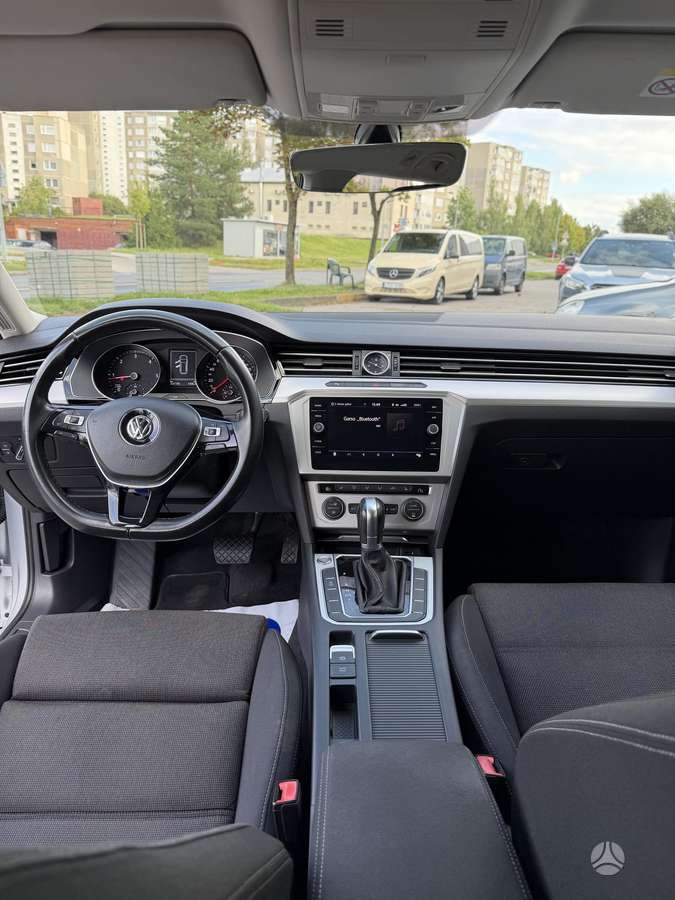 Volkswagen Passat, 2.0 l., Универсал