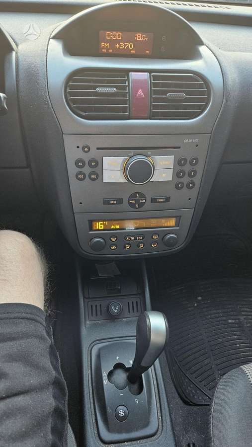 Opel Corsa, 1.3 l., Хэтчбек