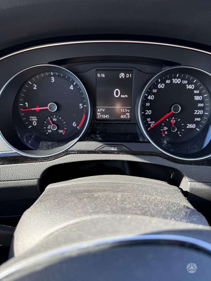 Volkswagen Passat - 6