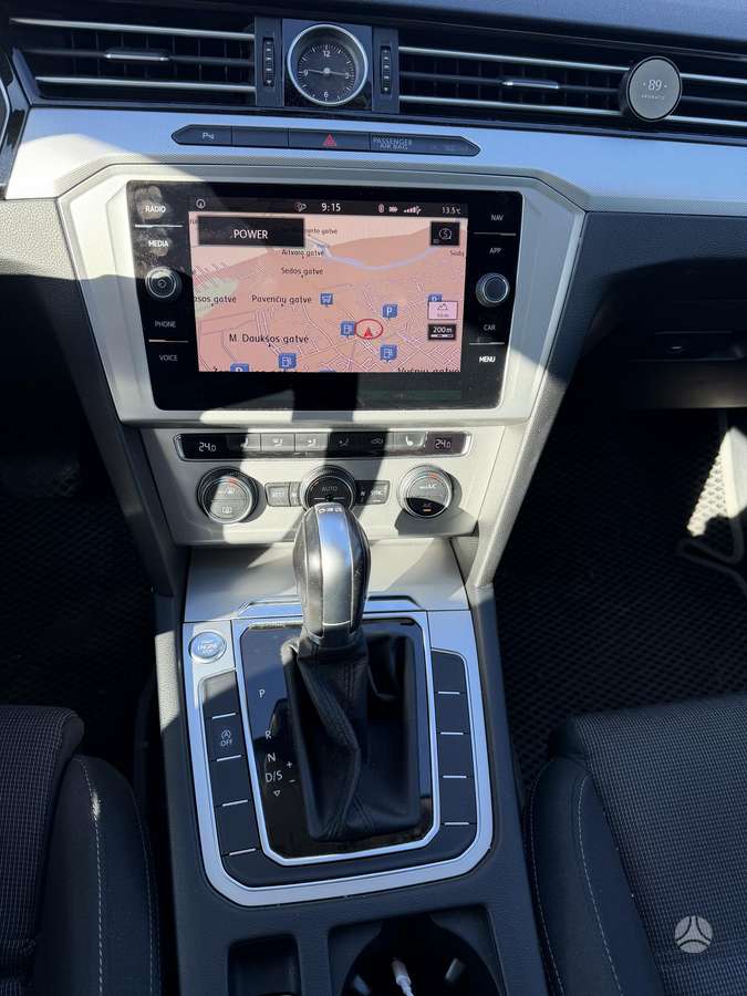 Volkswagen Passat - 7