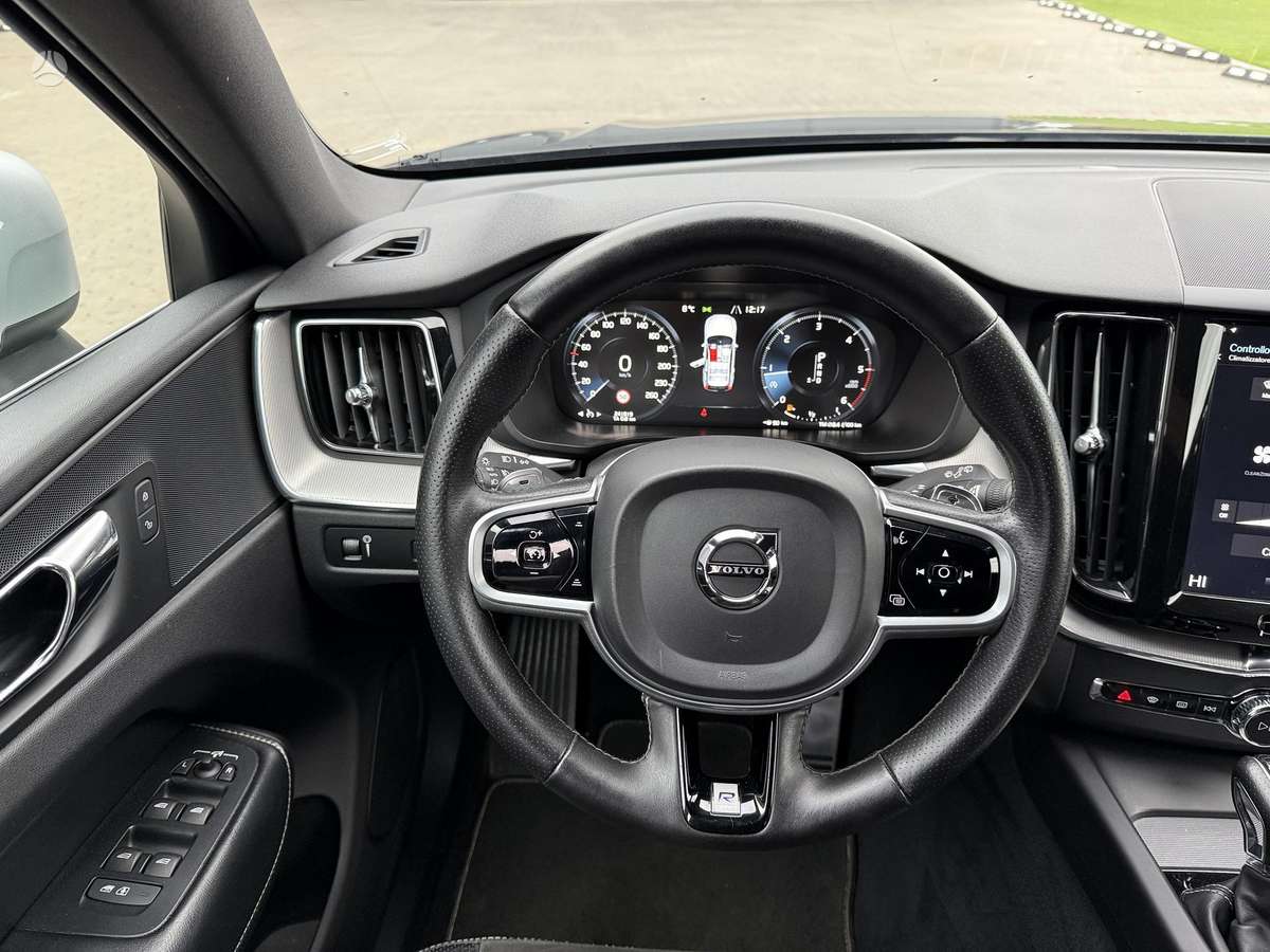 Volvo XC60 - 2