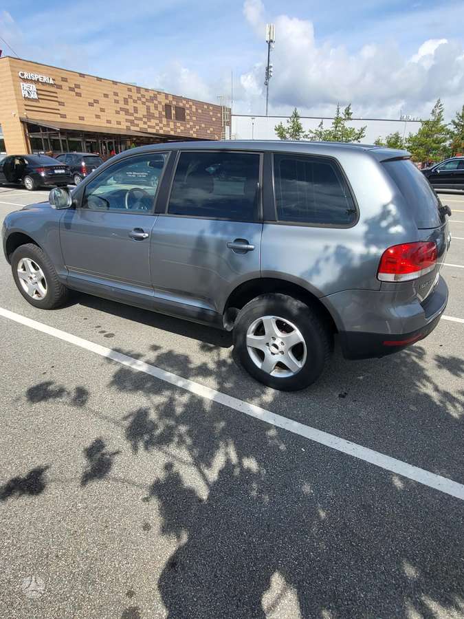 Volkswagen Touareg - 4