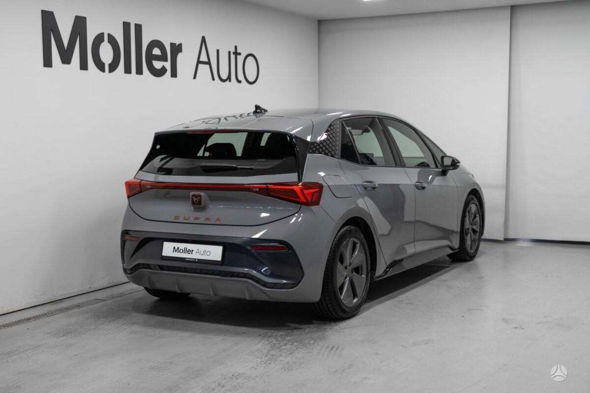 Cupra Born, hatchback