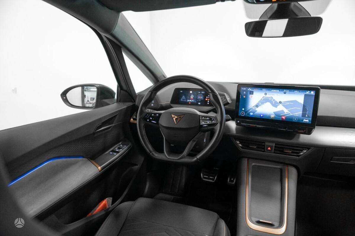 Cupra Born, Хэтчбек