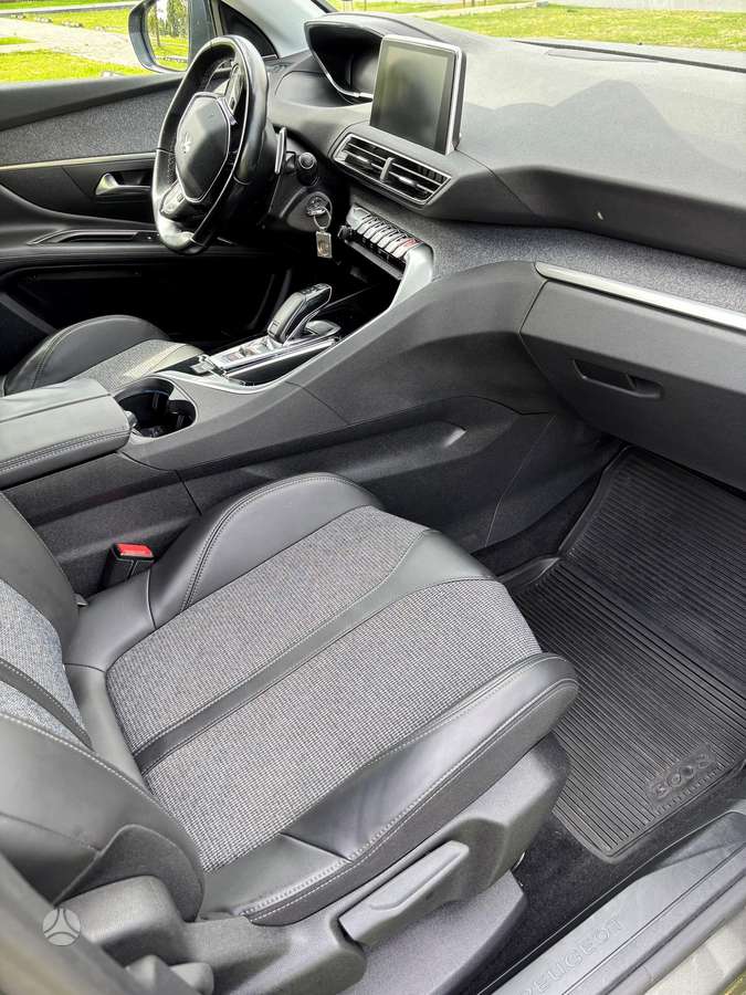 Peugeot 3008 - 10