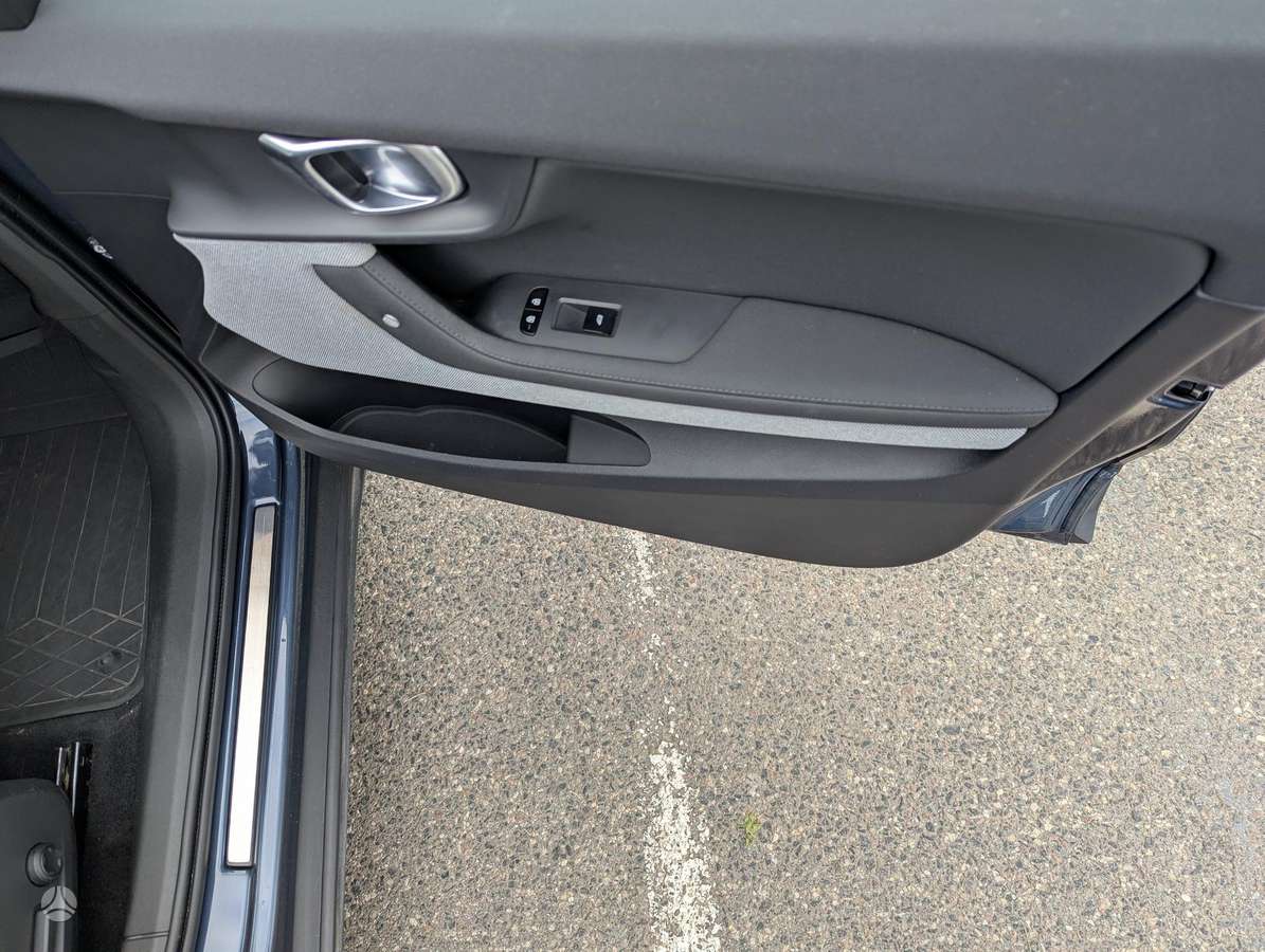Polestar 2, Хэтчбек
