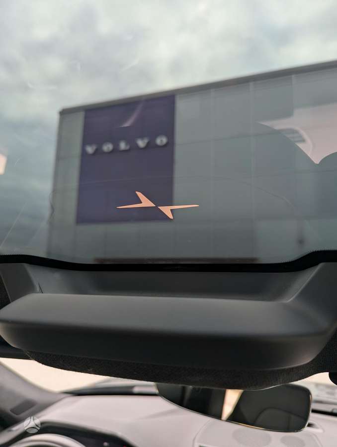 Polestar 2, Хэтчбек