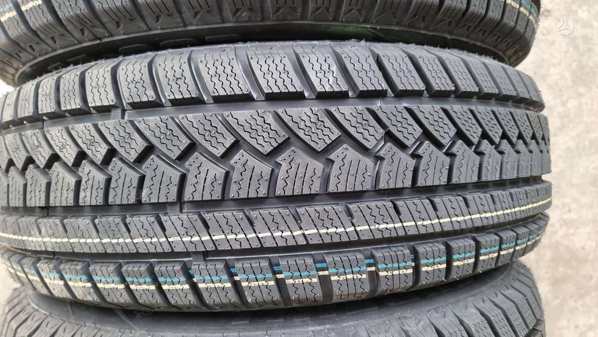 Sunfull SF 982, winter 205/60 R16