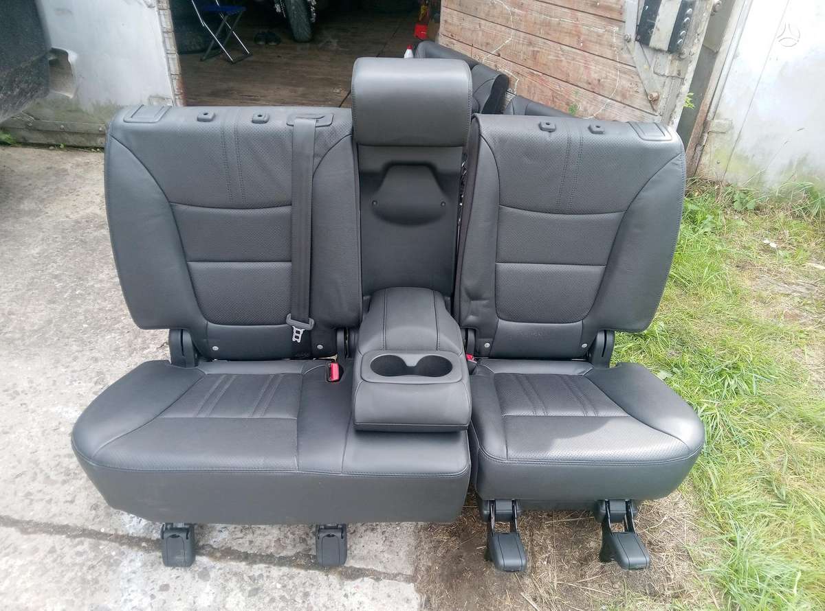 Kia Sorento seats