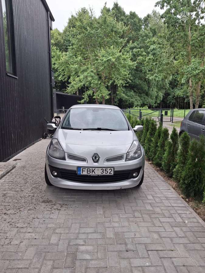 Renault Clio, 2.0 l., hatchback