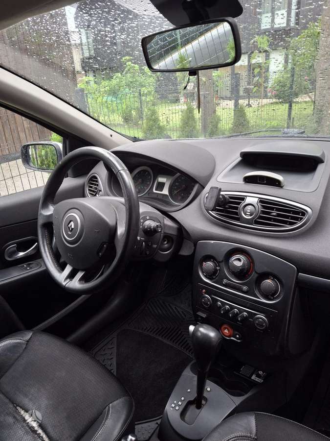 Renault Clio, 2.0 l., hatchback