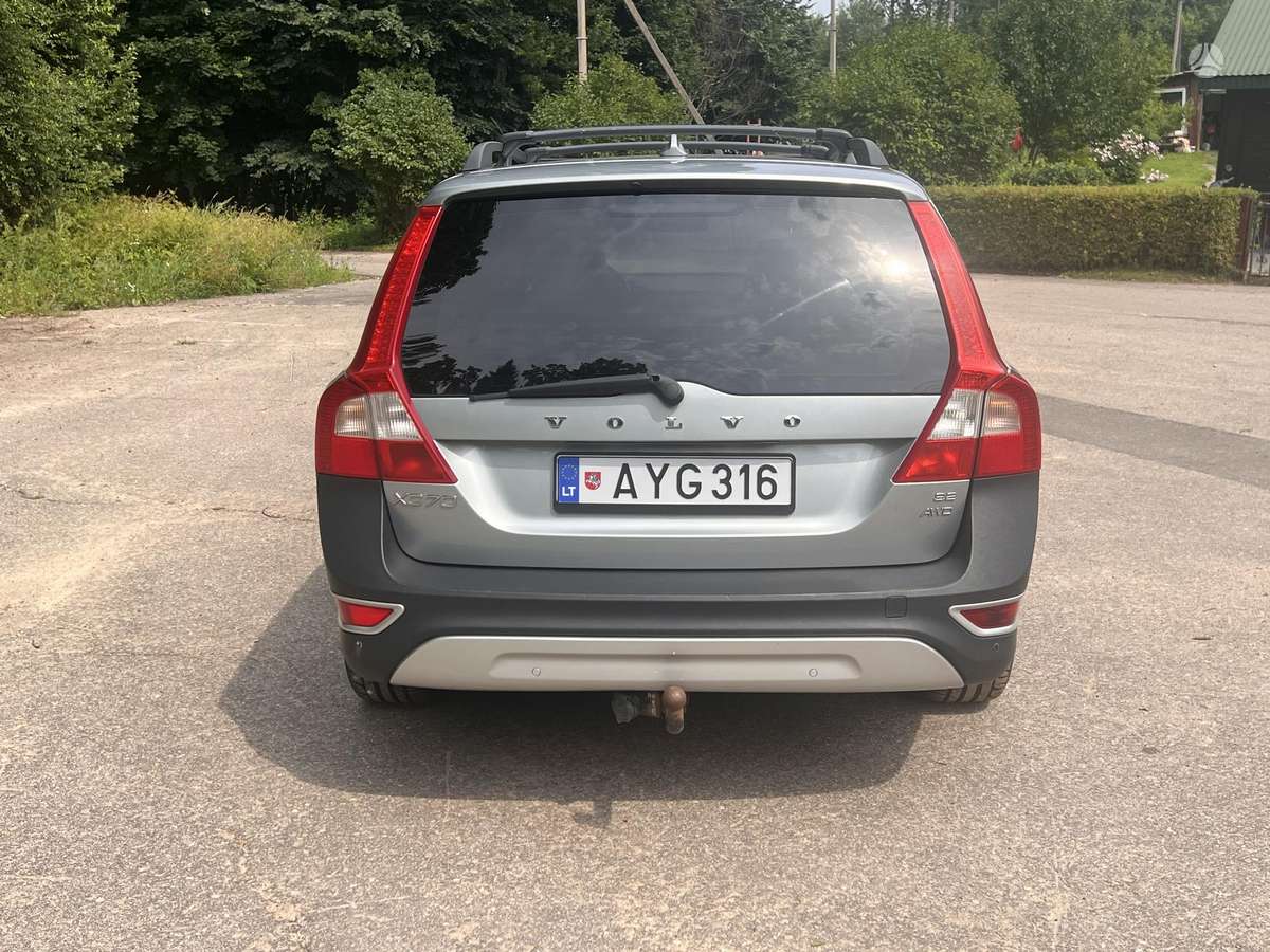 Volvo XC70, Универсал