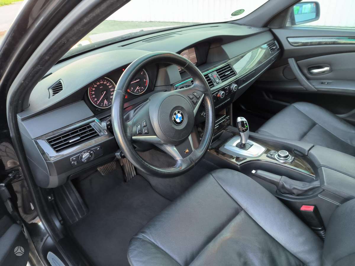 BMW 520, 2.0 l., universalas