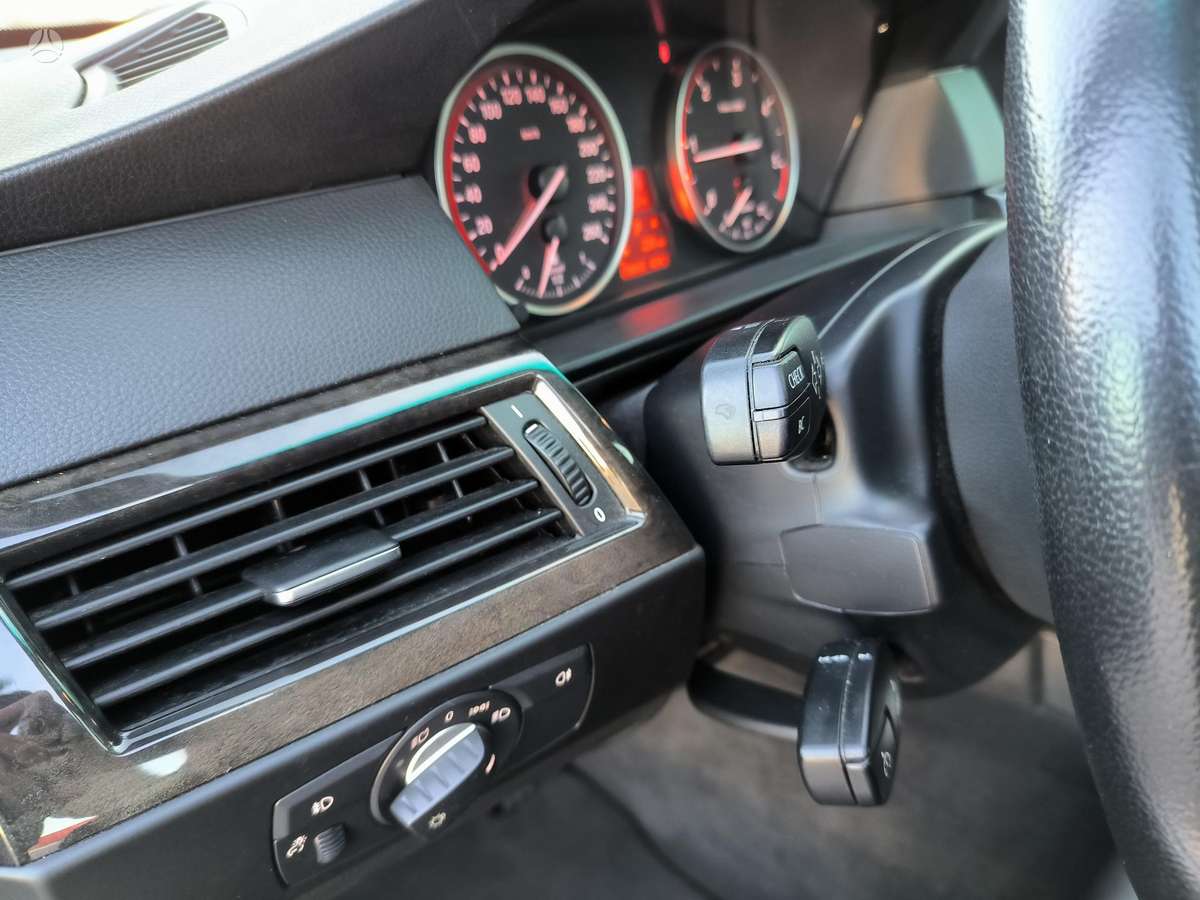 BMW 520, 2.0 l., wagon