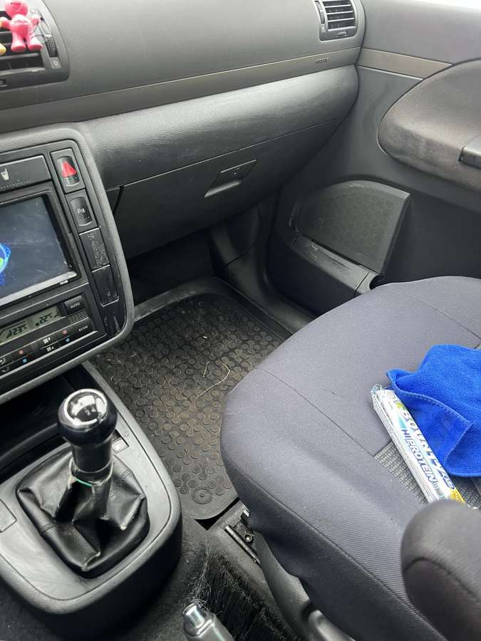 Volkswagen Sharan - 3