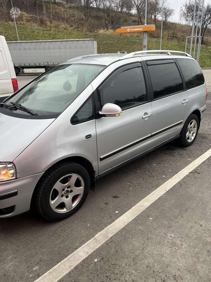 Volkswagen Sharan - 8