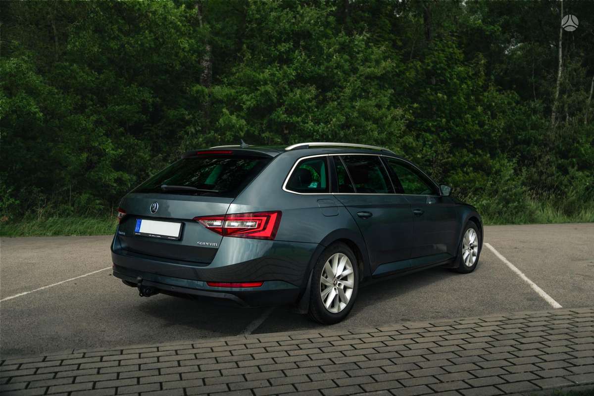 Skoda Superb, 1.8 l., wagon