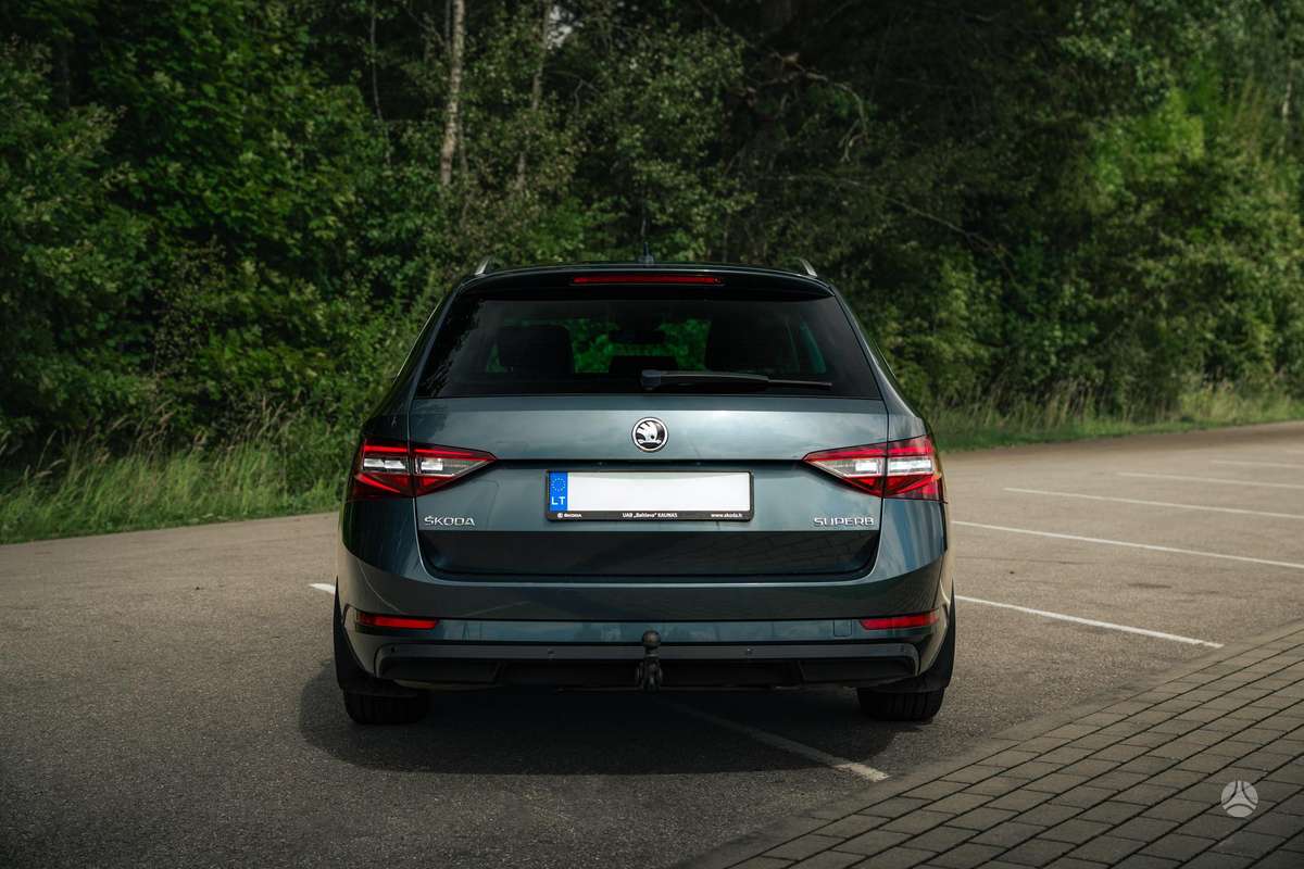 Skoda Superb, 1.8 l., wagon