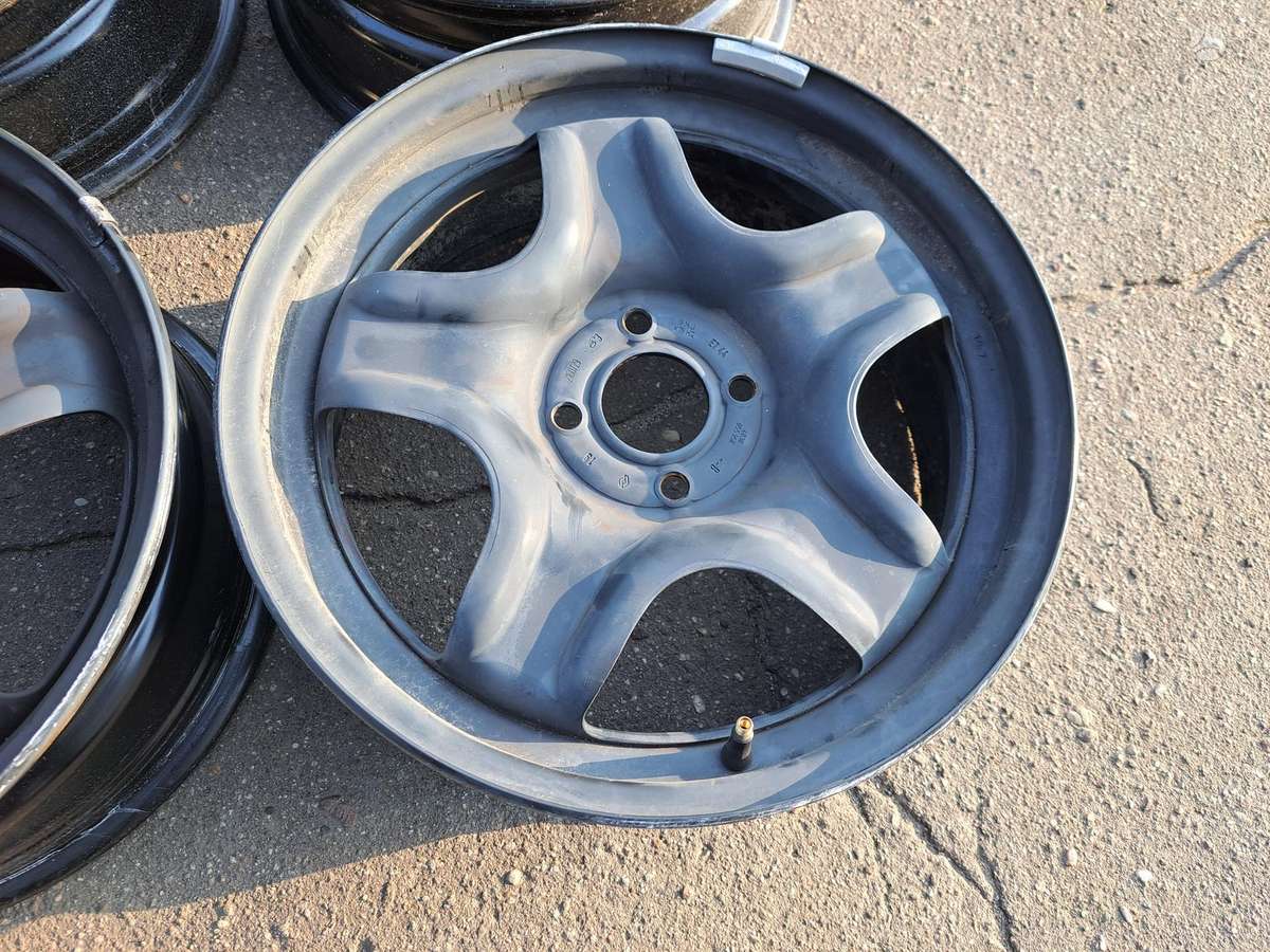 Renault Clio, plieniniai štampuoti, R16