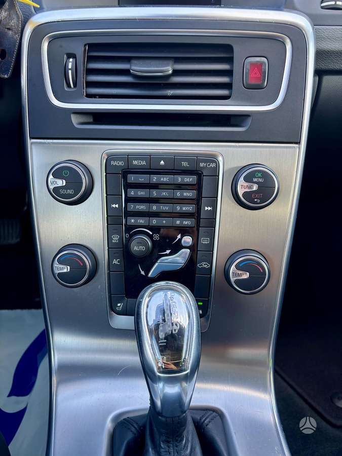 Volvo V60, 2.4 l., Универсал