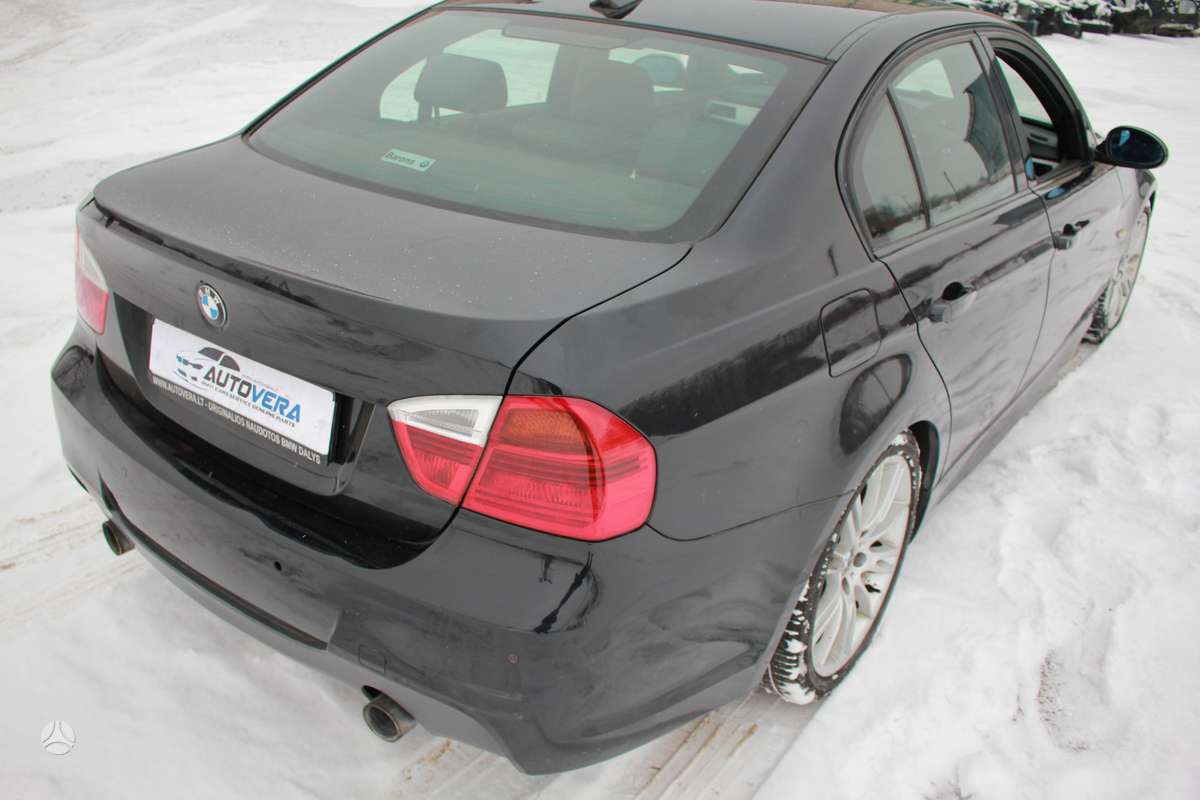 BMW 335 dalimis. Taip pat parduodame dalimis bmw e24 e30 e31 e32 e3
