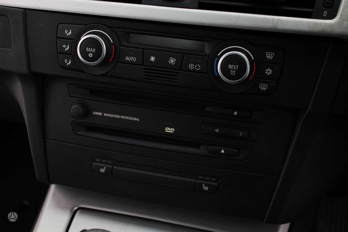 BMW 335 dalimis. Taip pat parduodame dalimis bmw e24 e30 e31 e32 e3