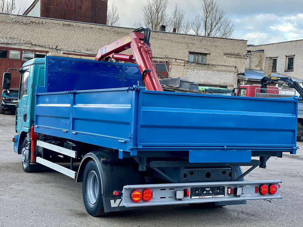 MAN TGL, dumpers with crane