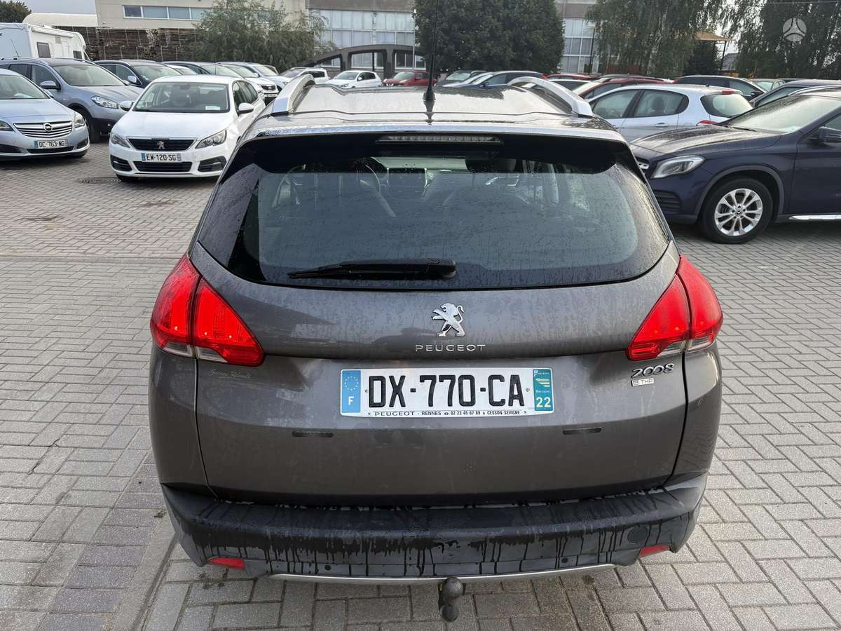 Peugeot 2008, 1.2 l., Универсал