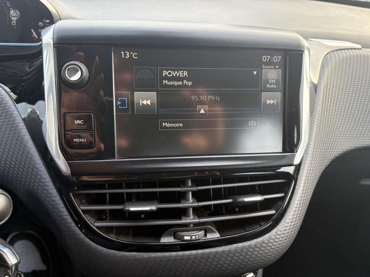 Peugeot 2008, 1.2 l., Универсал