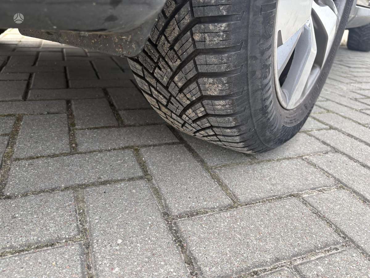Peugeot 2008, 1.2 l., Универсал
