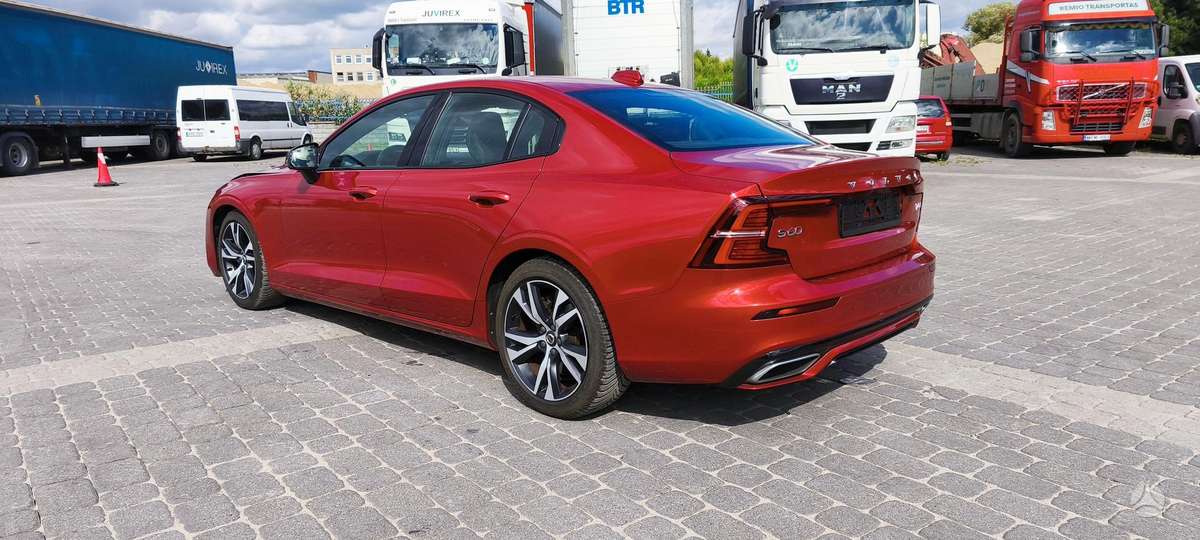 Volvo S60, 2.0 l., Седан