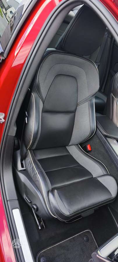 Volvo S60, 2.0 l., Седан