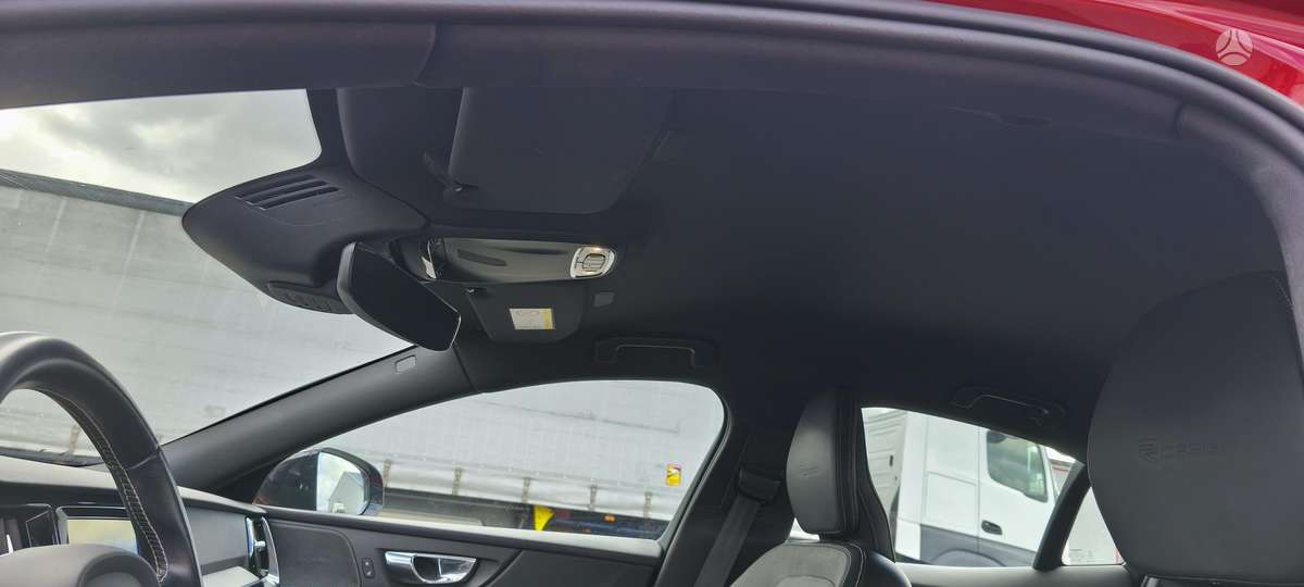 Volvo S60, 2.0 l., Седан
