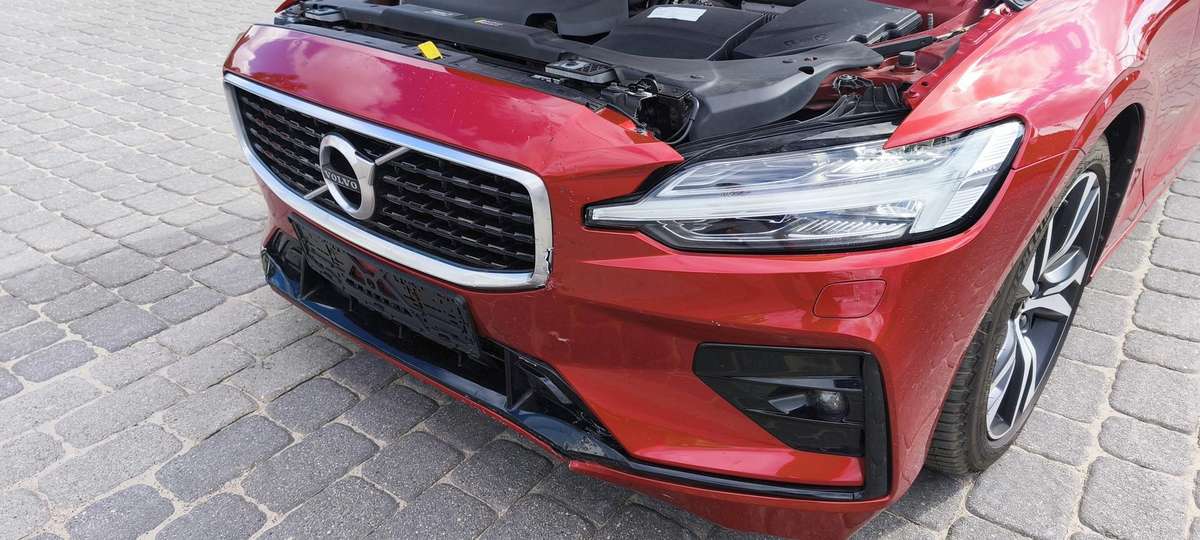 Volvo S60, 2.0 l., Седан