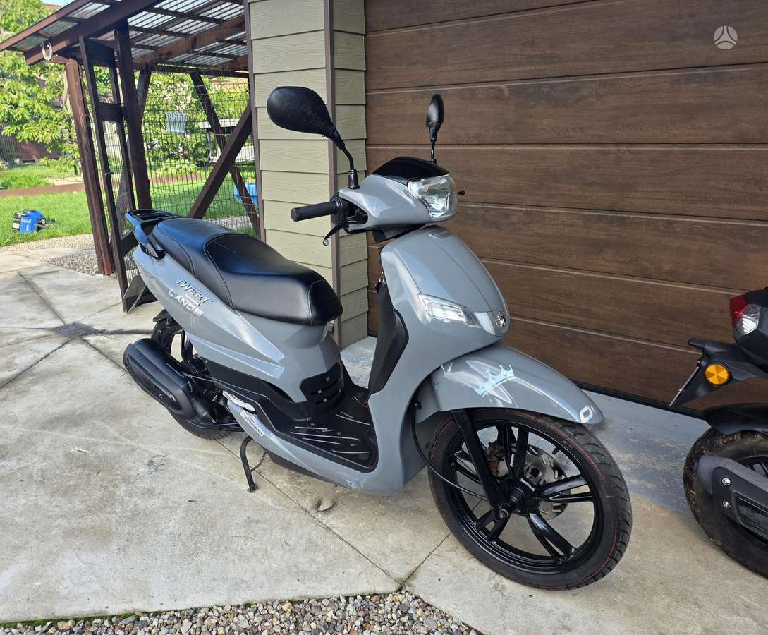 Honda SH 49cc, мотороллеры / мопеды