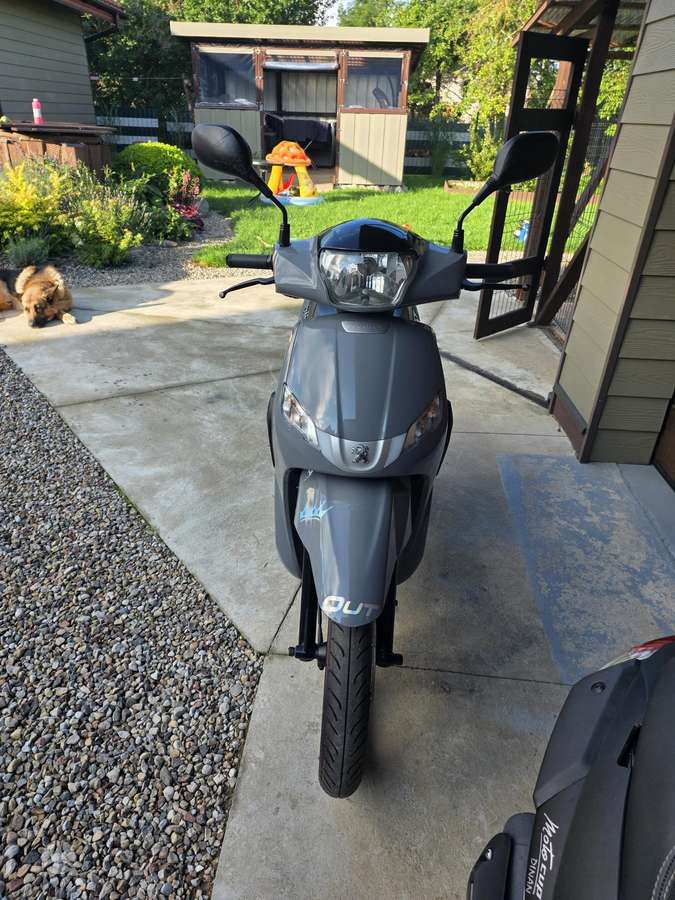 Honda SH 49cc, мотороллеры / мопеды