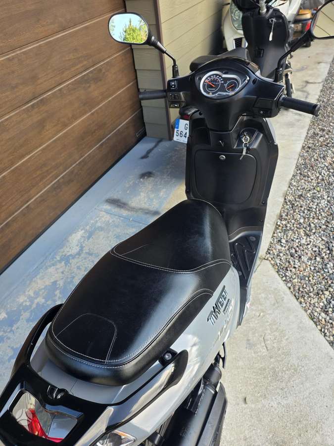 Honda SH 49cc, мотороллеры / мопеды
