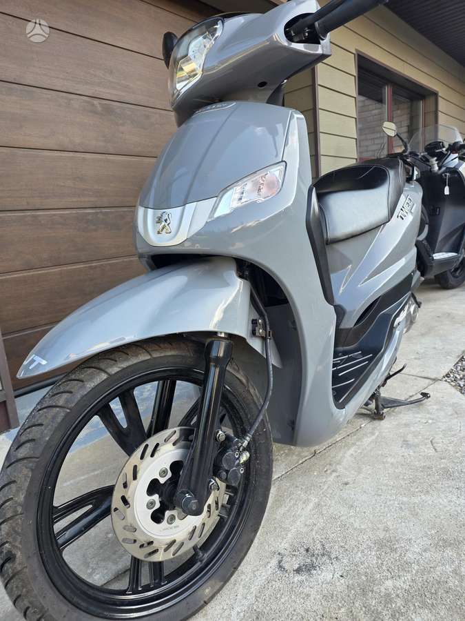 Honda SH 49cc, мотороллеры / мопеды